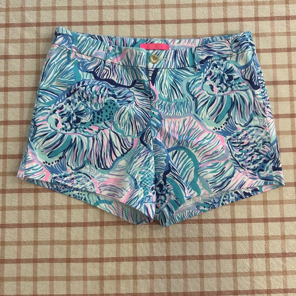 Lilly Pulitzer Pants - NWT Lilly Pulitzer Callahan Stretch Shorts - Bermuda Blue – Fishful Thinking - 8